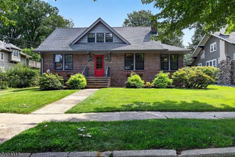 12 Lancaster Ave — photo