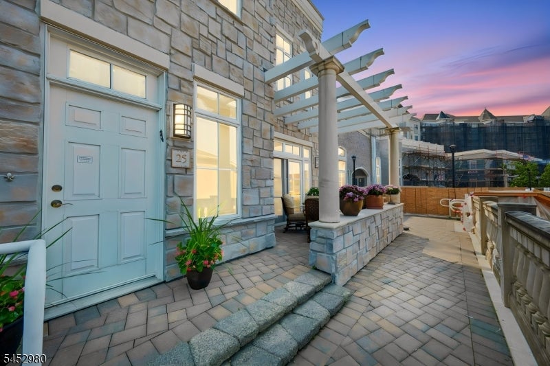 25 Sichel Ct — photo