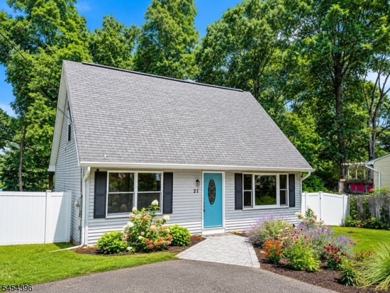 21 Woodland Trl S — photo