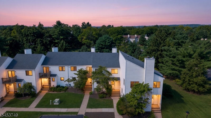 4 Pear Ct — photo