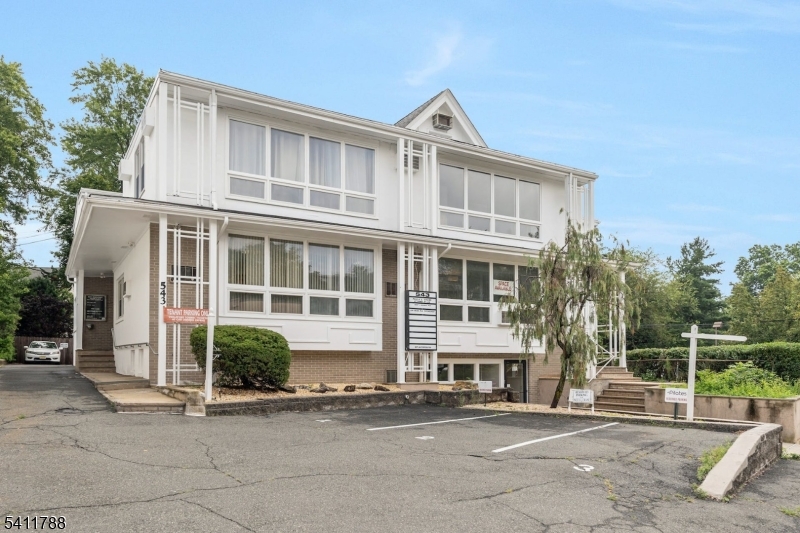543 Valley Rd Unit 9, Montclair, NJ 07043 — photo 2