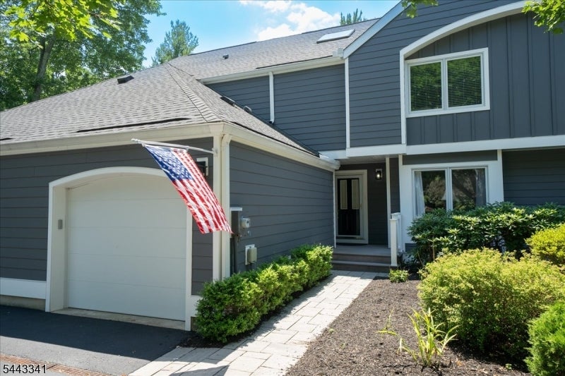 3 Nottingham Ct — photo