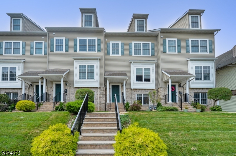 120 Chestnut St Unit B, Rutherford, NJ 07070 — photo 2