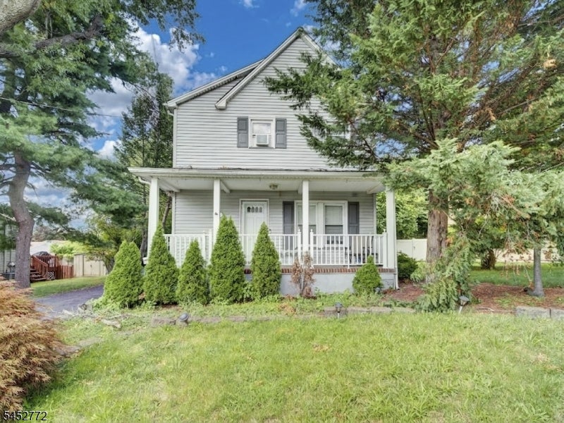 20 Watchung Pl — photo