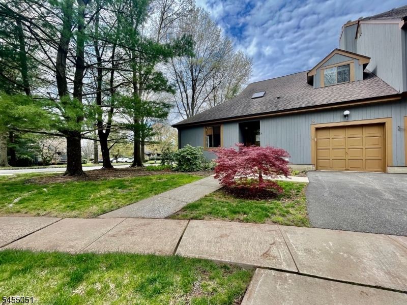 2 Hawthorne Place, Basking Ridge, NJ 07920