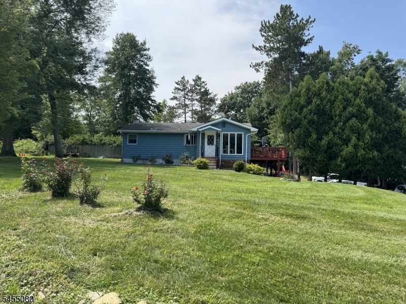 31 Barry Dr — photo