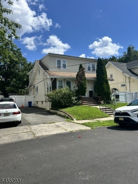 92 Burlington Ave — photo
