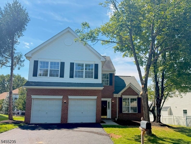 6 Joanne Ct — photo