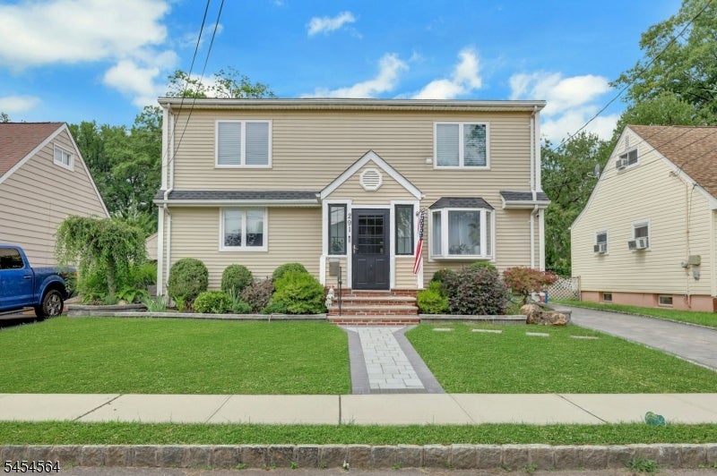 291 Fairway Ave — photo