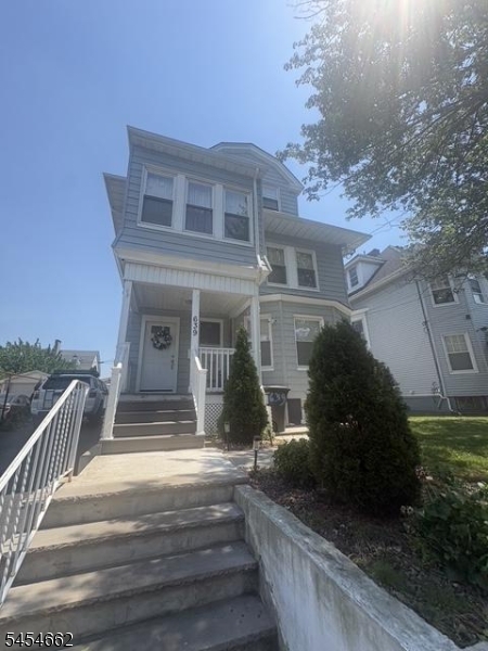 637 Parker Street — photo