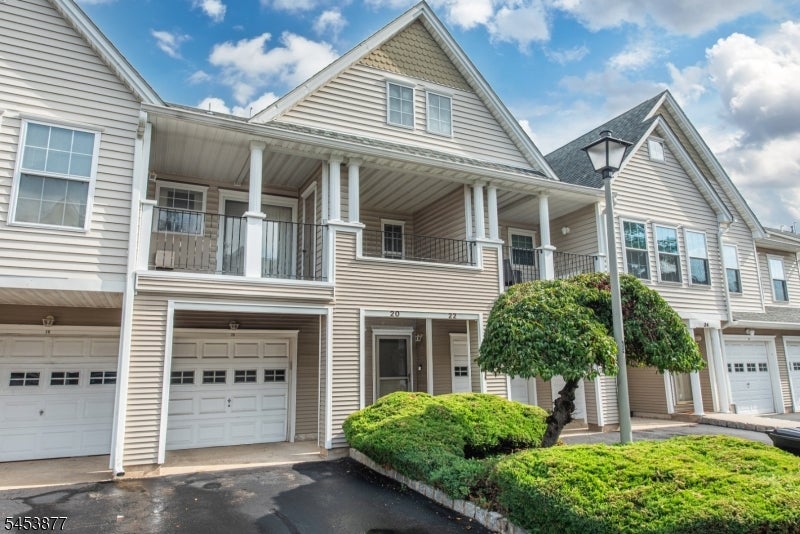 20 Collura Ln — photo