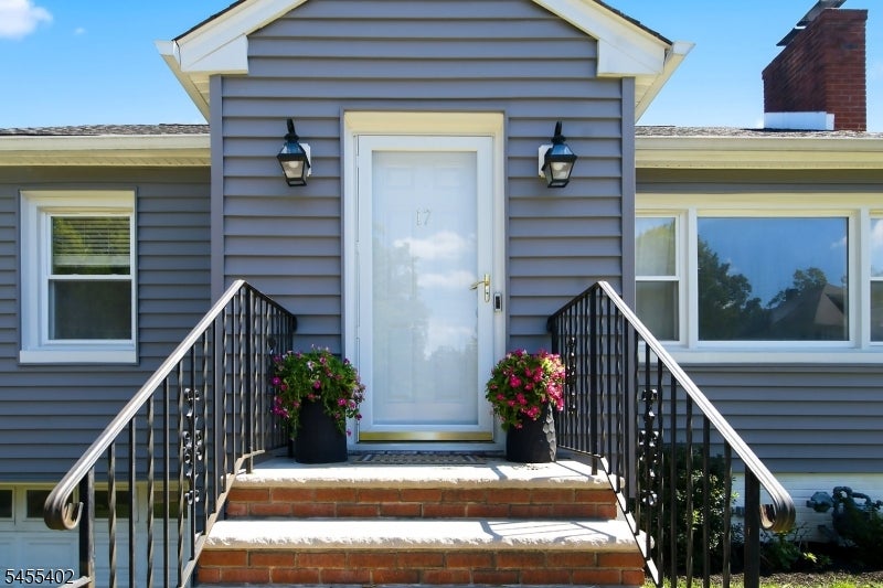 17 Ralph Pl — photo