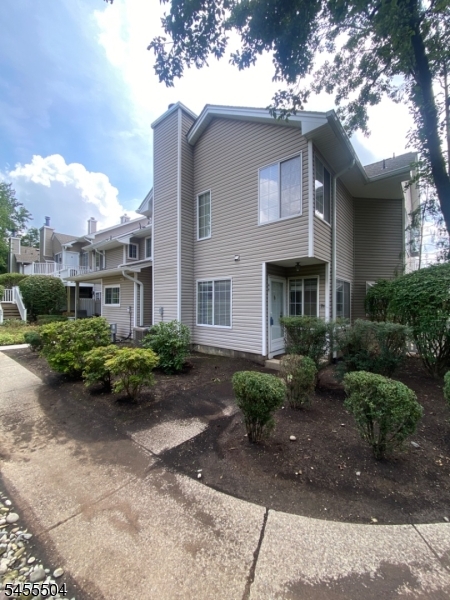 44 Morgan Court — photo