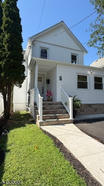502 W Broad St — photo