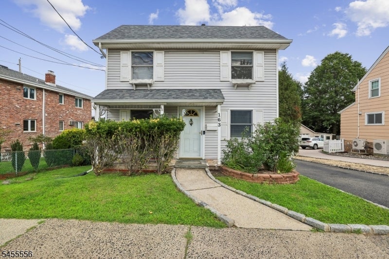 163 Stevens Ave — photo