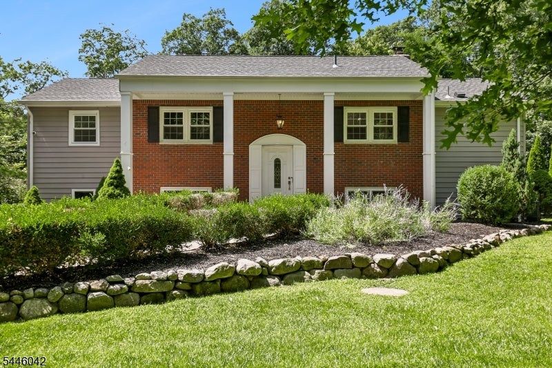 20 Hilltop Rd — photo