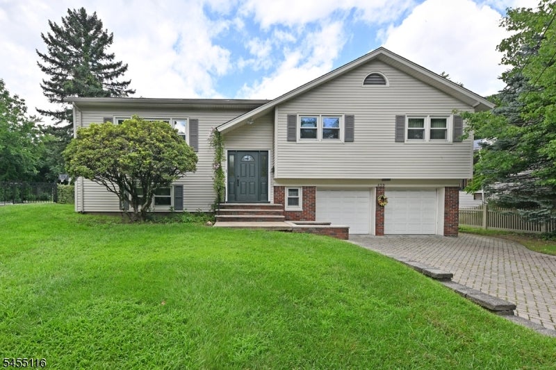 459 Tulane Ct — photo