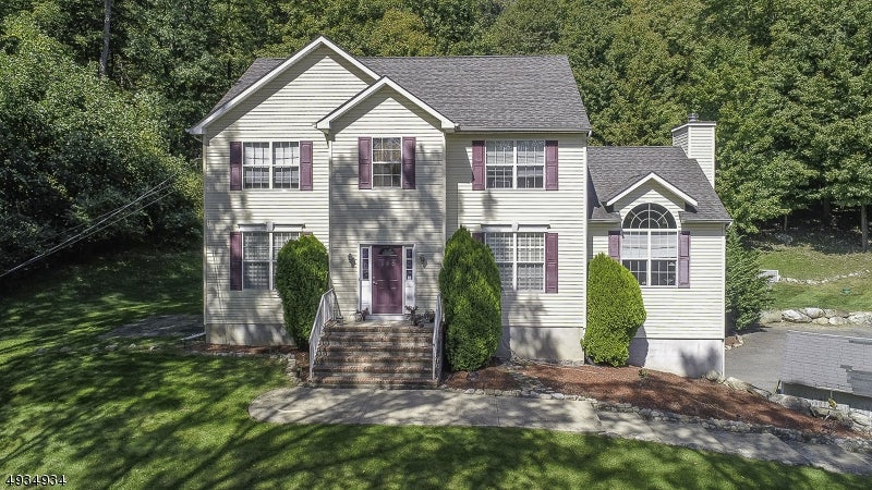 145 Mountain Lake Rd — photo