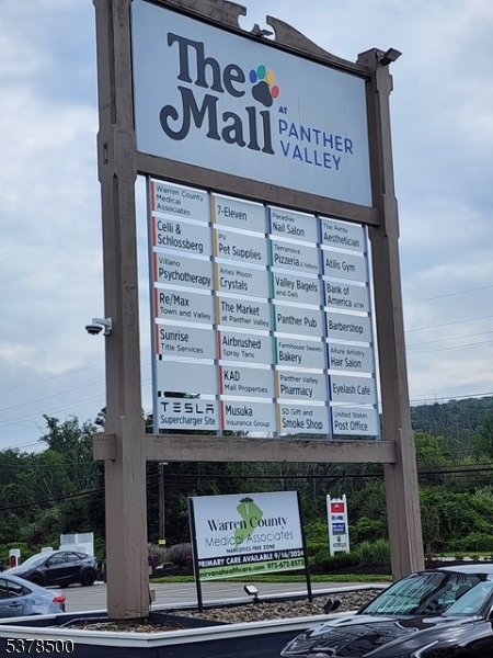 1585 Route 517 — photo