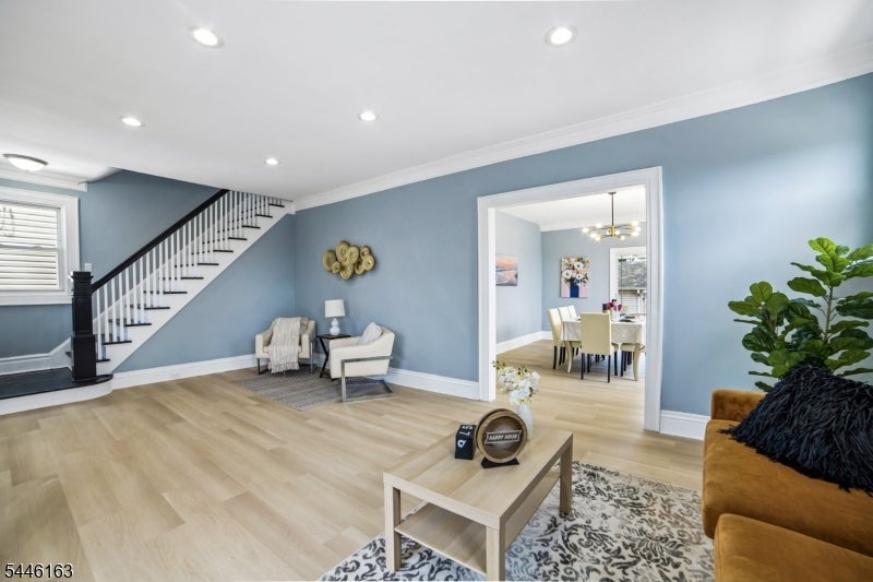 231 Williamson Ave — photo