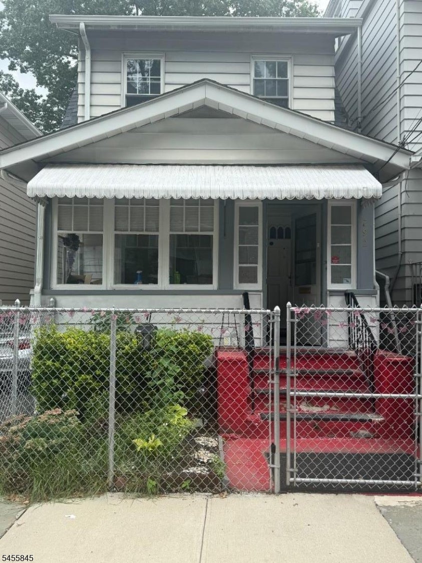 292 Smith St — photo