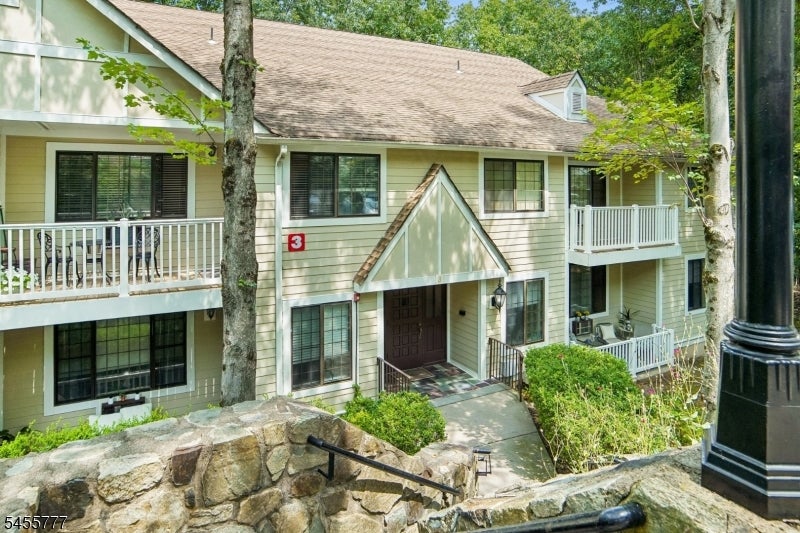 3D Foxwood Dr D — photo