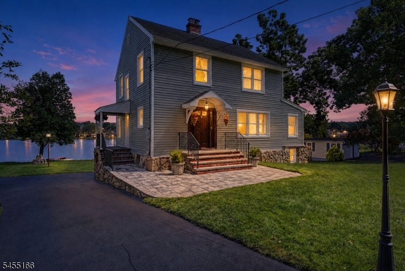 21 Musconetcong Ave — photo