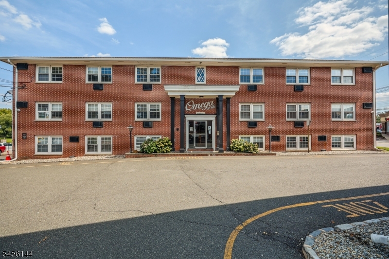 1185 Morris Ave B1 U303-34 — photo