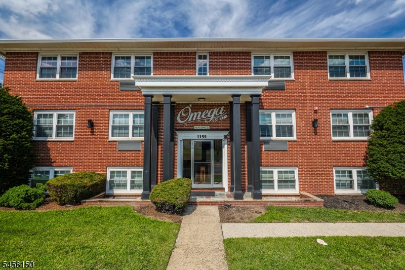 1185 Morris Ave B2 U201 — photo