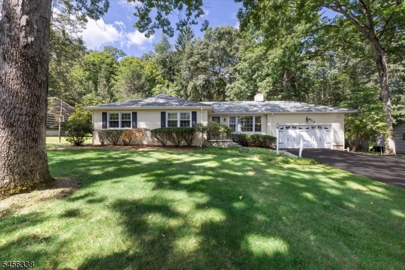 629 Lawlins Rd — photo