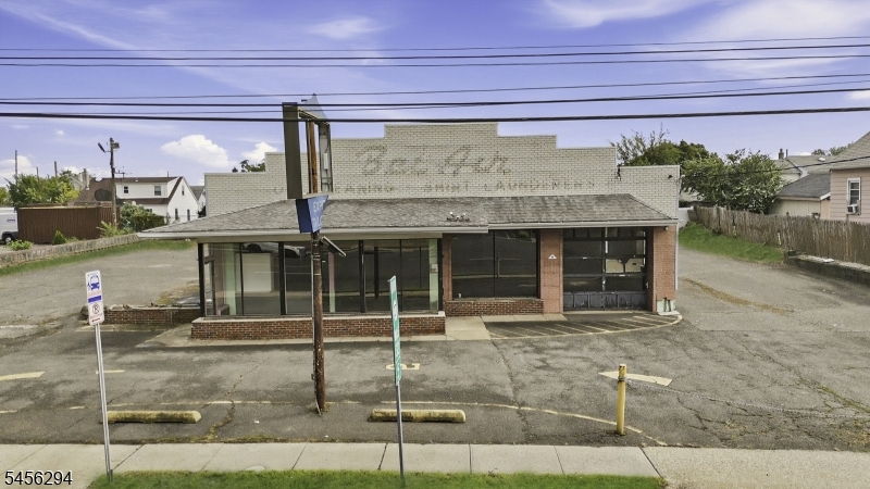 1912 E Saint Georges Avenue — photo