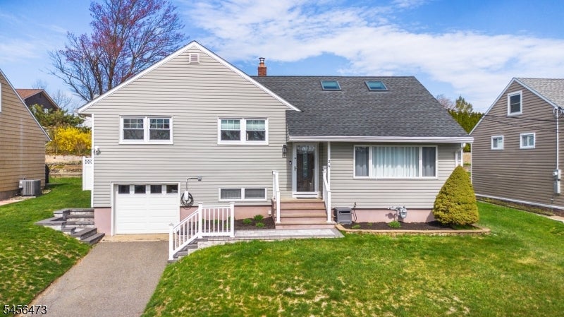 24 Lennon Pl — photo