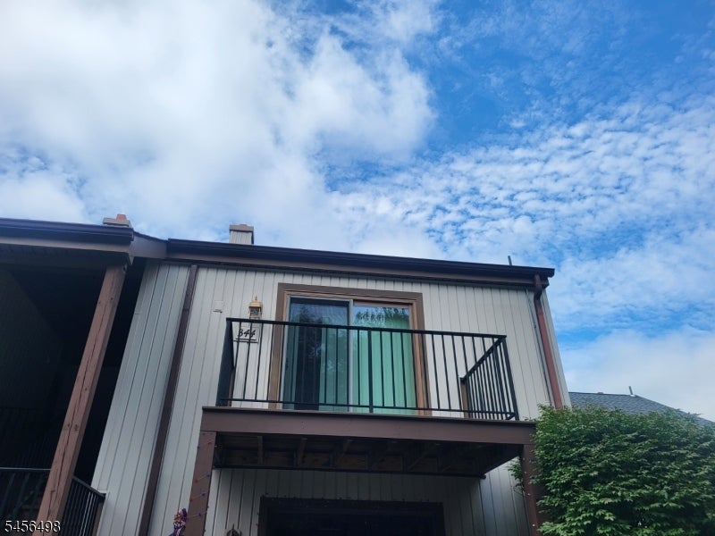 18344 Dell Pl 344 — photo