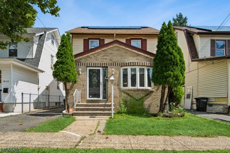 1027 Salem Ave — photo