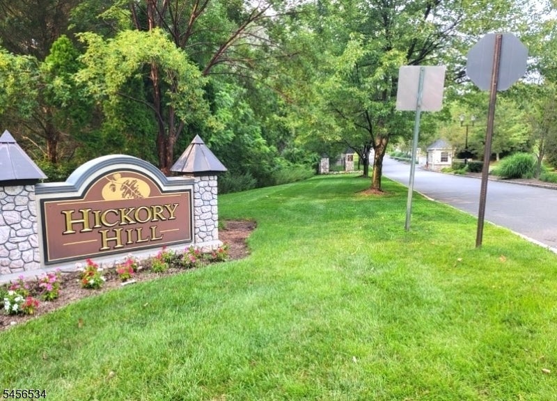 112 Independence Trl 112 — photo