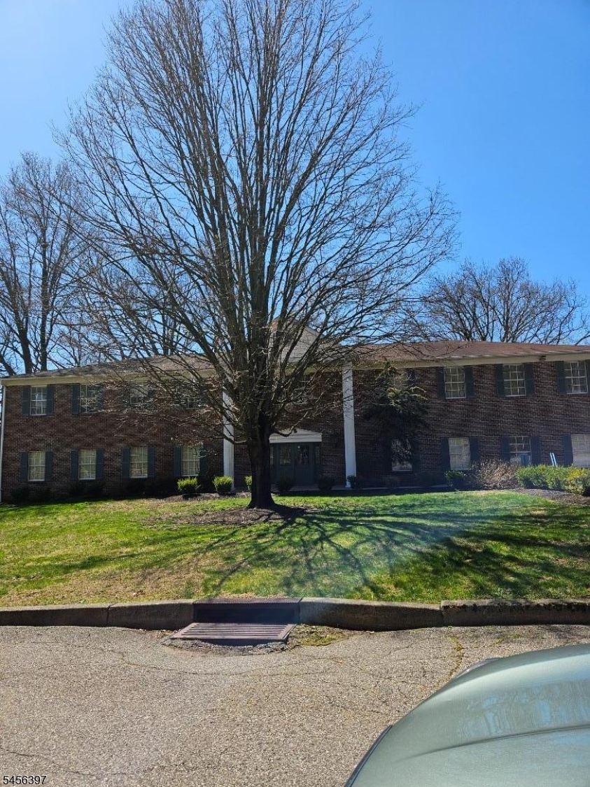 1 Manor Drive — photo