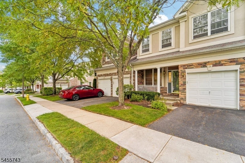 195 Levinberg Ln — photo