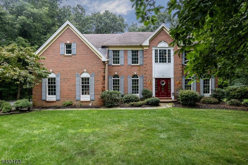 10 Ashley Dr — photo