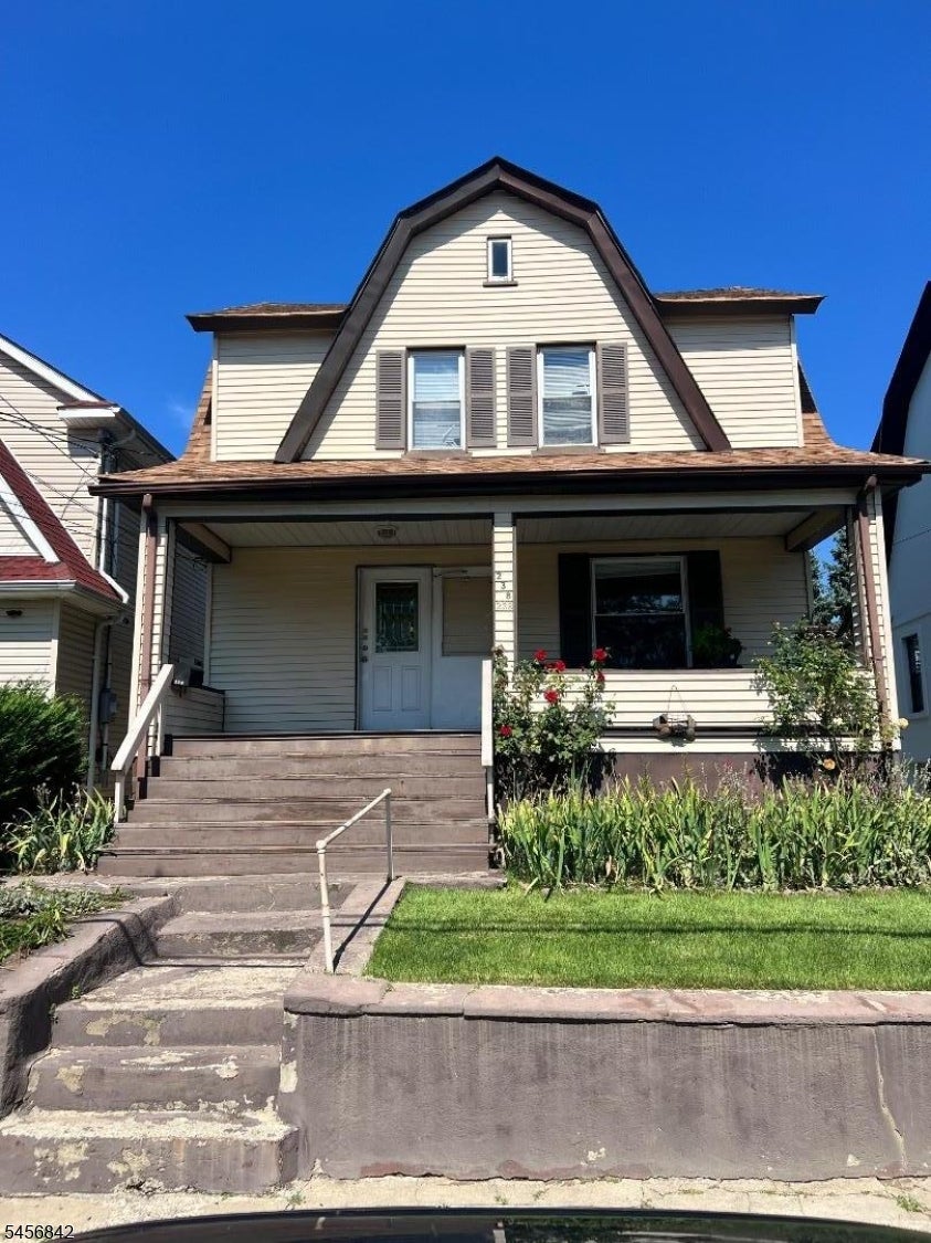 238 Stanley Pl — photo