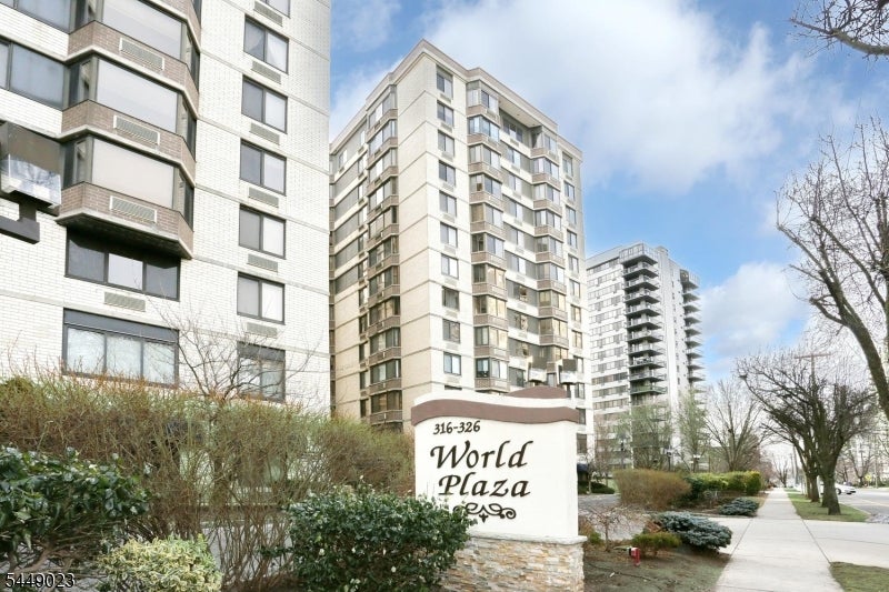 316 Prospect Ave 4K — photo