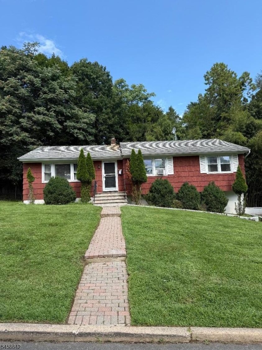 403 Longview Court — photo