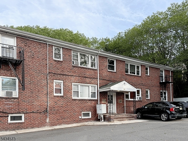 16 Clark Terrace 3 — photo