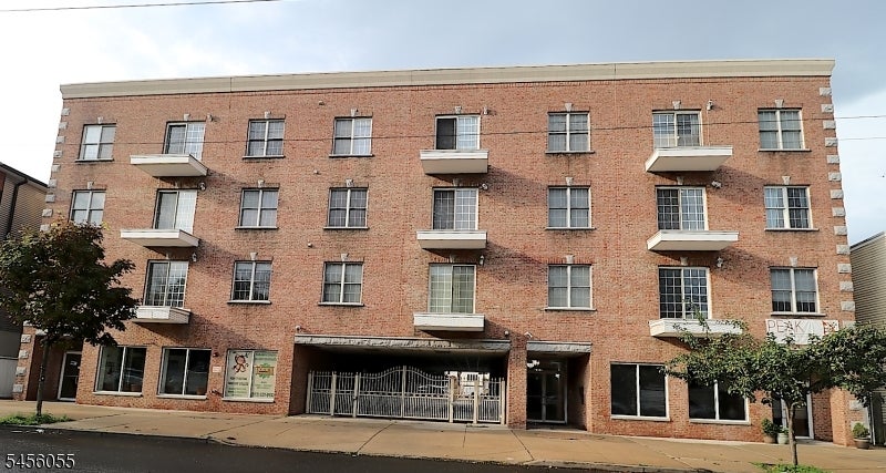 411-419 Chestnut St 3C — photo