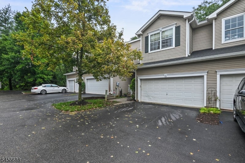 12 Cypress Ct — photo