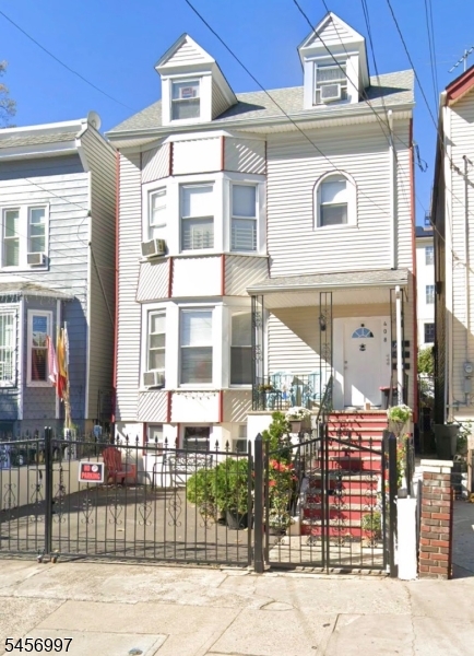 408 Summer Avenue 3 — photo