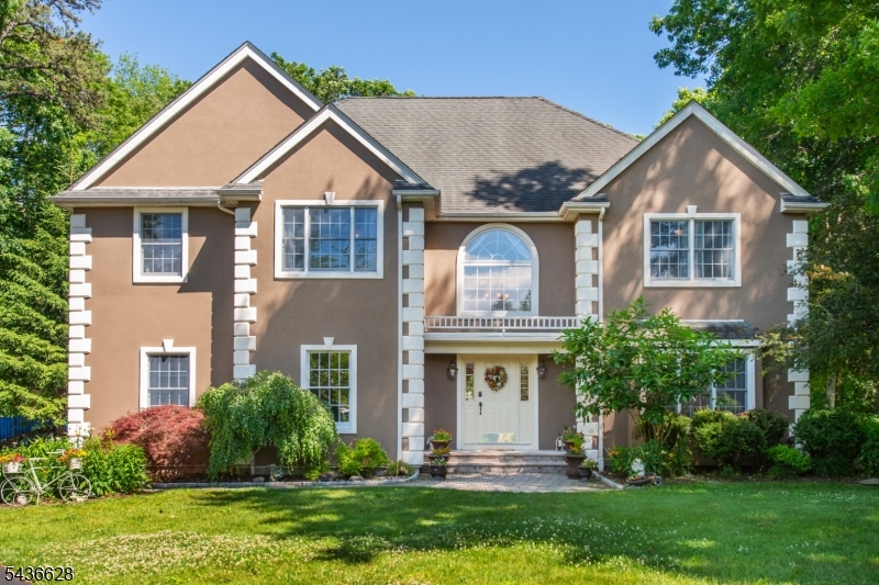 5 Kingston Court — photo