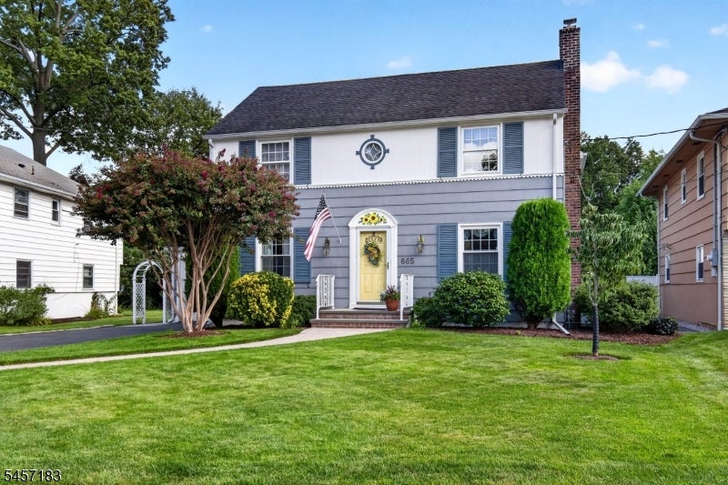 665 Fairfield Way — photo