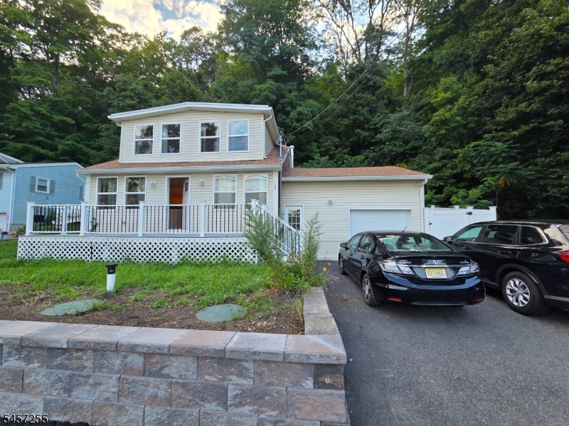 123 Lackawanna Drive — photo