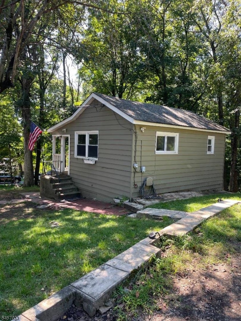 28 Harvard Trl — photo