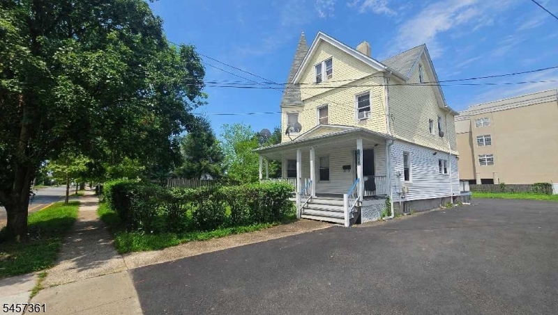 405 E 2Nd Street, Plainfield, NJ 07060 — photo 2